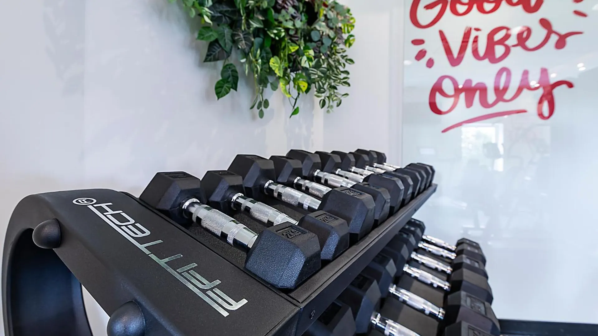 **  Hotel Ibis Lisboa Alfragide Амадора Португалия