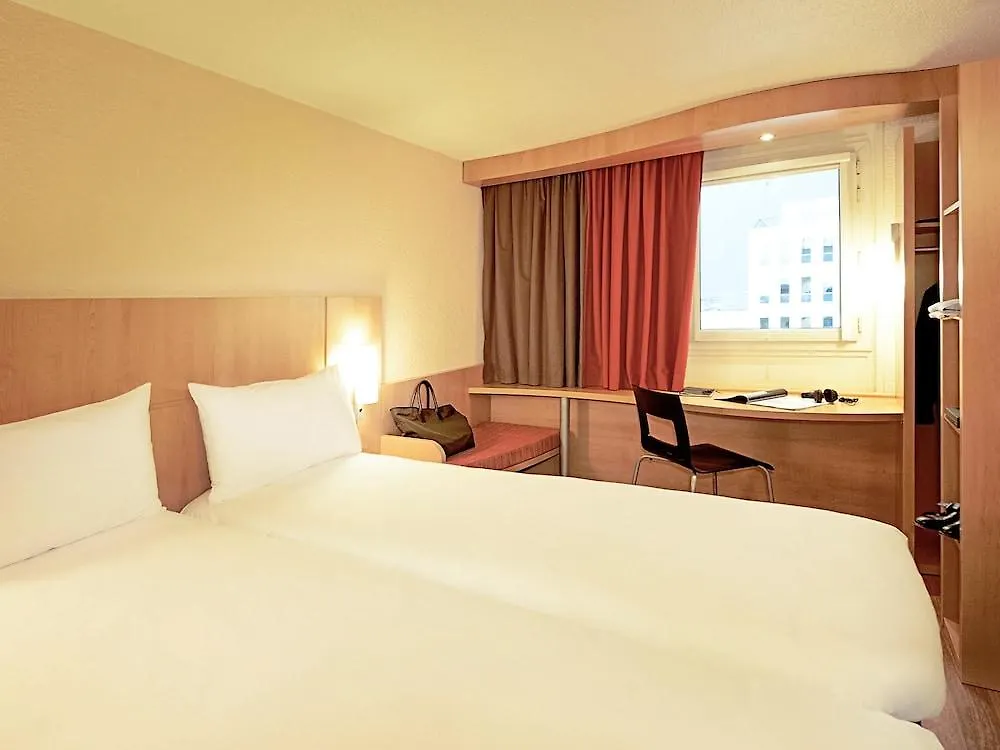 Hotel Ibis Lisboa Alfragide Amadora 2*,